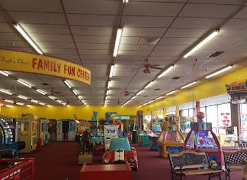 illinois/waukegan/attraction/the-people-s-choice-family-fun-center