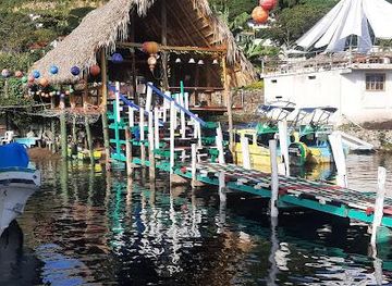 guatemala/chichicastenango/attraction/san-pedro-la-laguna