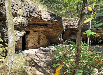 arkansas/arkansas-river-valley/attraction/moonshiners-cave