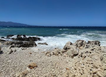 albania/saranda/attraction/hidden-rocky-beach