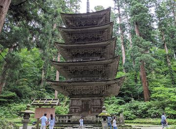 japan/dewa/attraction/mt-haguro