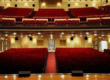 connecticut/stamford/attraction/the-town-hall