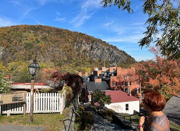 west-virginia/harper-s-ferry/attraction/black-voices-museum