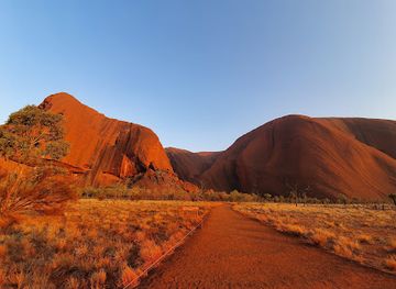 australia/outback/attraction/mutitjulu-waterhole