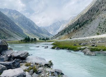 pakistan/swat-valley/attraction/donchar-gul-waterfall