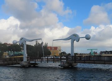 curacao/scharloo/attraction/leonard-b-smith-brug