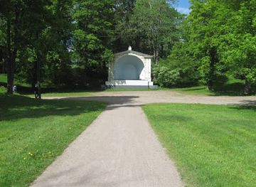 finland/south-karelia/attraction/old-park-kissing-park
