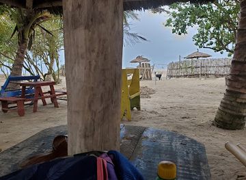 ghana/kokrobite/attraction/bohye-ba-beach