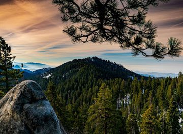 california/sequoia-national-park/attraction/redwood-mountain-overlook