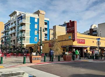 california/la-jolla/attraction/little-italy-mercato-farmers-market