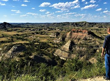 north-dakota/maah-daah-hey-trail/attraction/painted-canyon