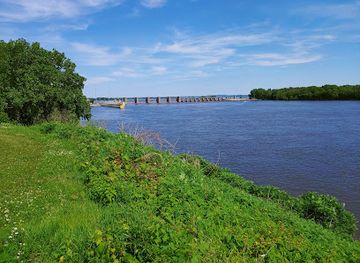 minnesota/minnesota-driftless-area/attraction/minnesota-welcome-center-dresbach