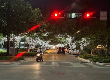 florida/miami-beach/attraction/luminsea-vip-land-experience