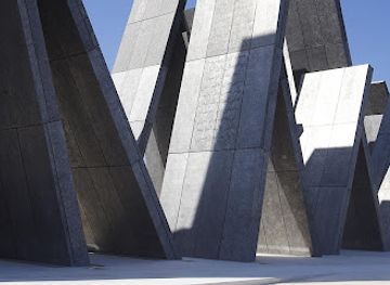 united-arab-emirates/abu-dhabi-region/attraction/wahat-al-karama