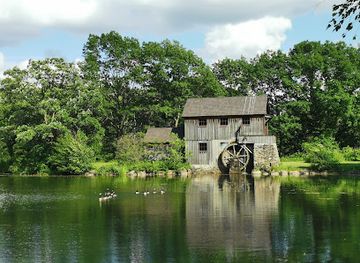 illinois/rockford/attraction/midway-village-museum