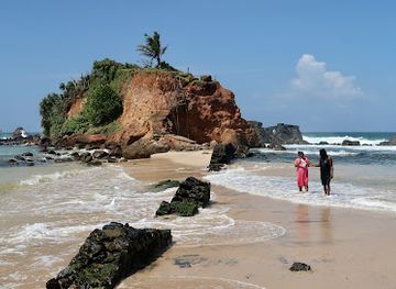 sri-lanka/matara-district/attraction/parrot-rock