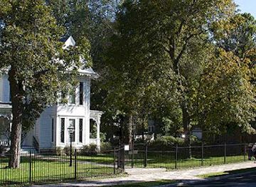 missouri/independence/attraction/pioneer-trails-adventures