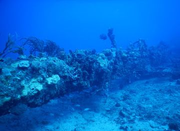 british-virgin-islands/salt-island/attraction/lee-bay