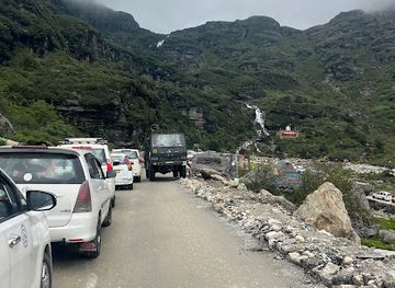 india/shimla/attraction/roaring-himalaya