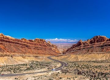 utah/san-rafael-swell/attraction/san-rafael-reef