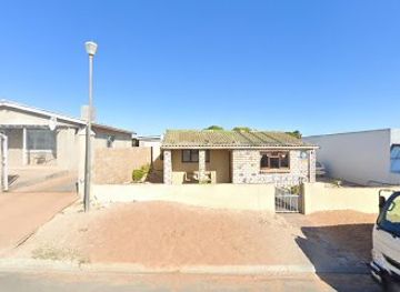 south-africa/west-coast-national-park/attraction/khoikhoi-woman-co-op