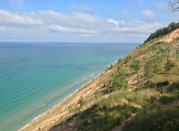 michigan/sleeping-bear-dunes-national-lakeshore/attraction/treat-farm-trail