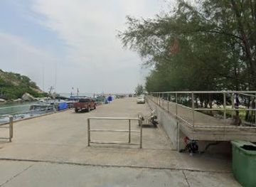 thailand/hua-hin/khao-takiab/attraction/riding-horse-riding-motorbike-beach-take-photoshoot-wedding-photoshoot