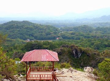 indonesia/tana-toraja/attraction/gazebo-sarira