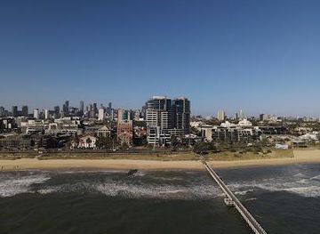 australia/melbourne/attraction/port-melbourne-beach