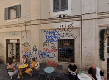 italy/rome/trastevere/attraction/three-women-paste-by-cara-carmina