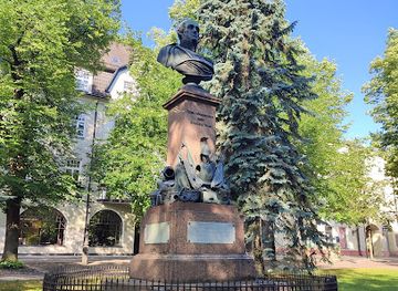 estonia/tartu-county/attraction/monument-of-barclay-de-tolly-1761-1818