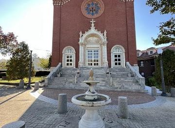 rhode-island/narragansett/attraction/church-of-the-holy-ghost