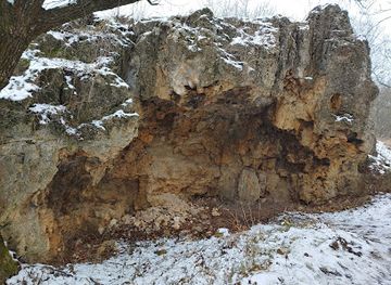 hungary/balaton-uplands/attraction/haloereszto