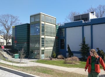 Sacred Heart University Discovery Science Center and Planetarium