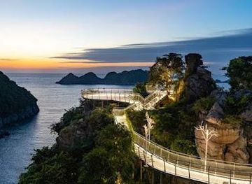 vietnam/ha-long/attraction/cat-ba