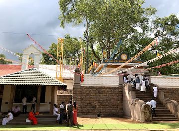 sri-lanka/anuradhapura-district/attraction/maha-viharaya-anuradhapura