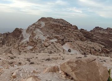 jordan/feynan-ecolodge/attraction/umm-al-amad-road