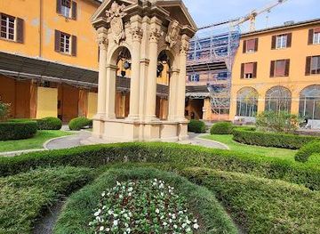 italy/bologna/attraction/palazzo-marescalchi