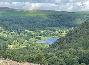 ireland/glendalough/attraction/miners-way