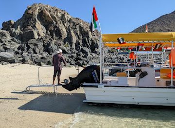 united-arab-emirates/khor-fakkan/attraction/shark-island