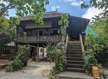 cambodia/battambang/attraction/mrs-bun-roeung-s-ancient-house