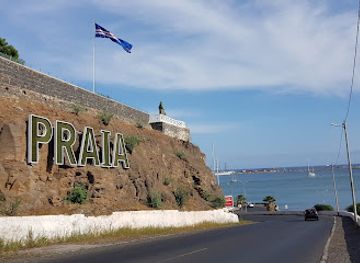 cabo-verde/praia-de-atalaia/attraction/rock-of-praia