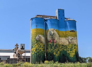 australia/western-new-south-wales/attraction/merriwa-silo-art