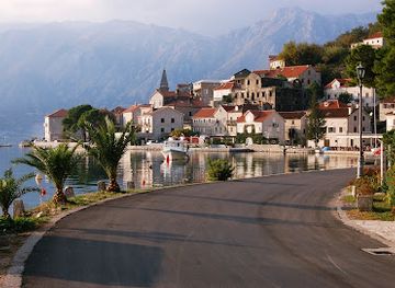 montenegro/kotor-bay/attraction/viskovic-palace