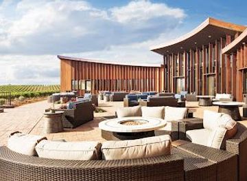 new-hampshire/concord/attraction/bouchaine-vineyards