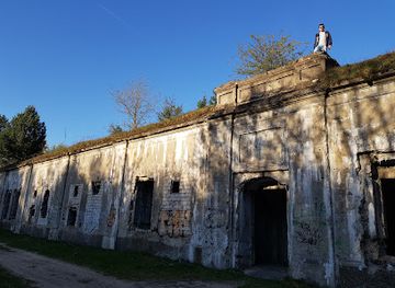 poland/masovia/attraction/fort-beniaminow
