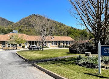 north-carolina/nantahala-national-forest/attraction/stecoah-valley-cultural-arts-center