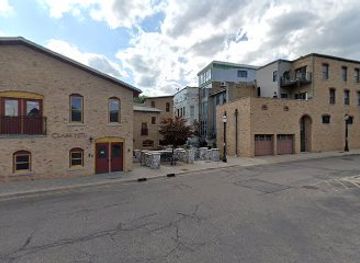 michigan/lansing/attraction/old-town-oak