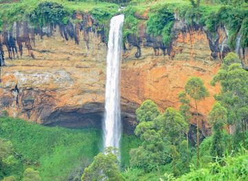 uganda/mount-elgon-national-park/attraction/sipifalls-mt-elgon