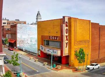 tennessee/clarksville/attraction/roxy-regional-theatre